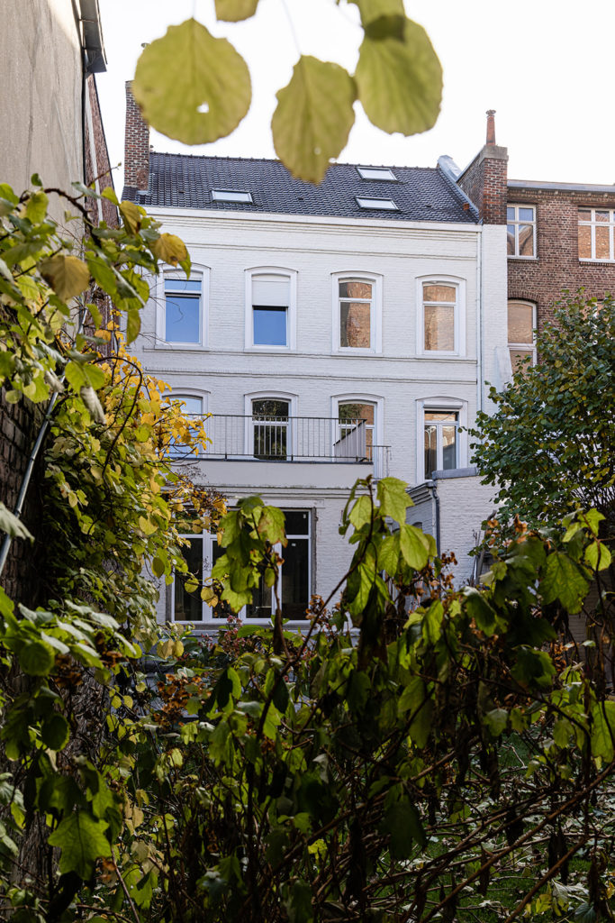 Extérieurs Villa Boileux Arbres et Jardin